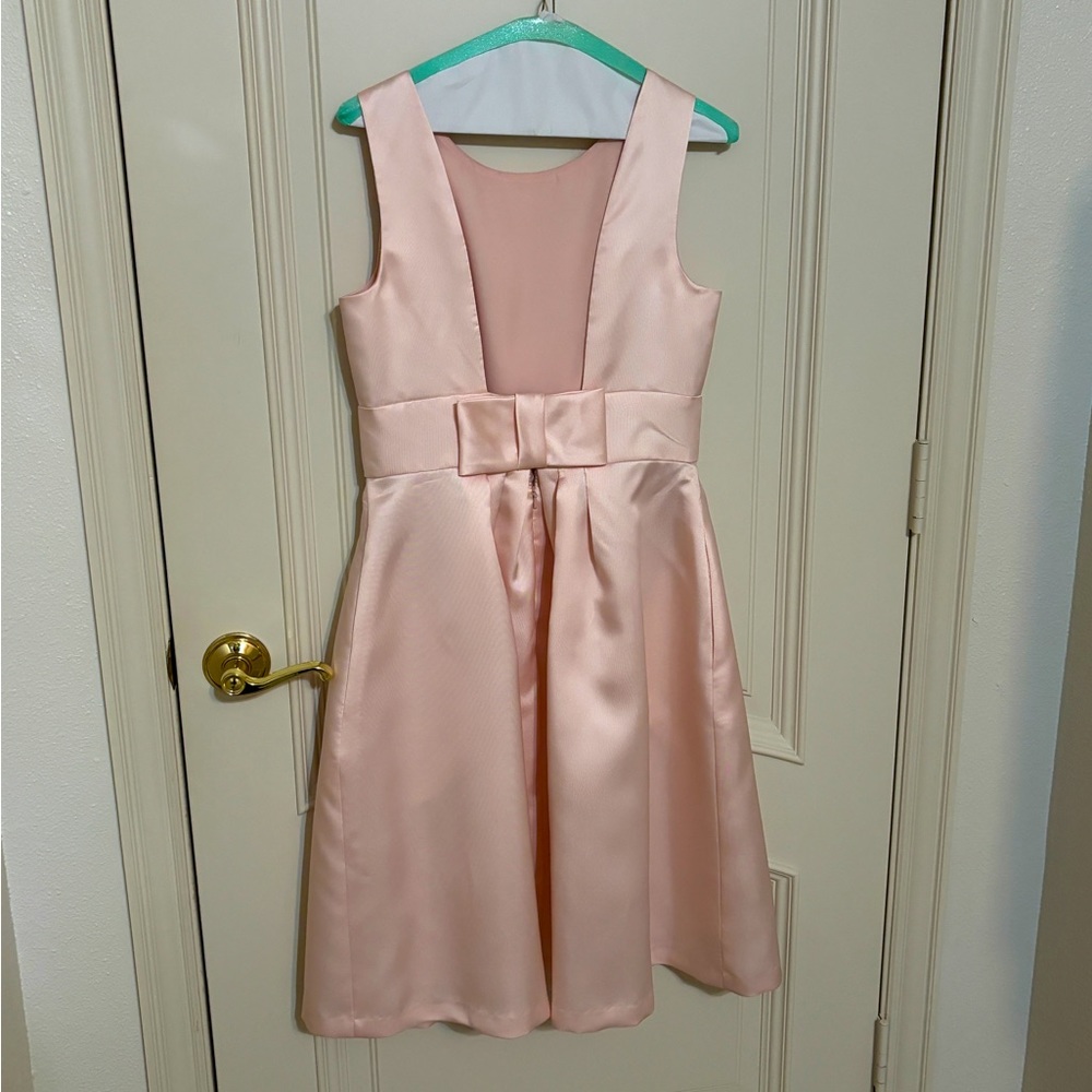 Pink Dress with low back & bow🎀
